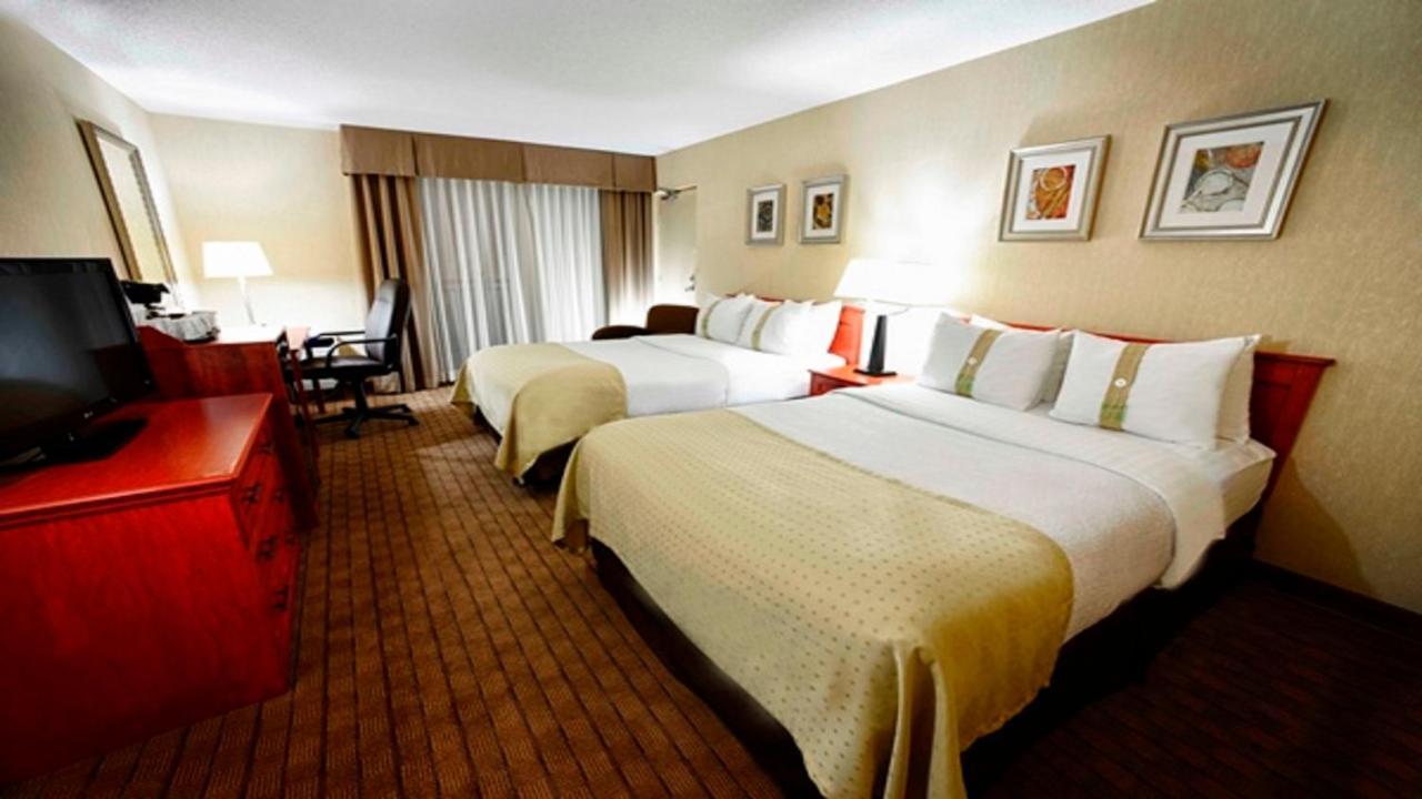 Holiday Inn Guelph Hotel & Conference Centre, An Ihg Hotel Екстер'єр фото