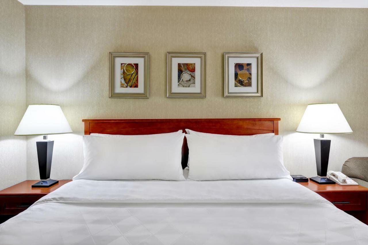 Holiday Inn Guelph Hotel & Conference Centre, An Ihg Hotel Екстер'єр фото