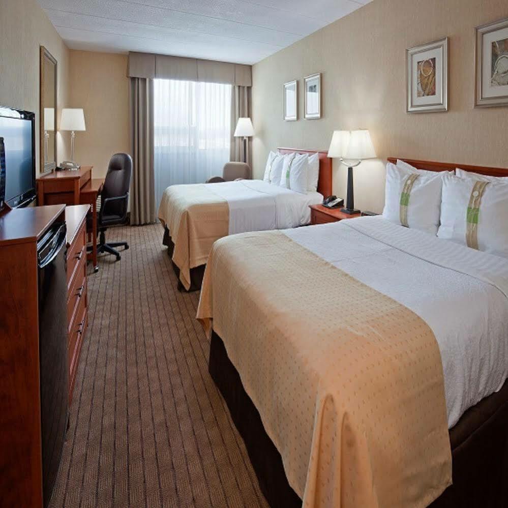 Holiday Inn Guelph Hotel & Conference Centre, An Ihg Hotel Екстер'єр фото