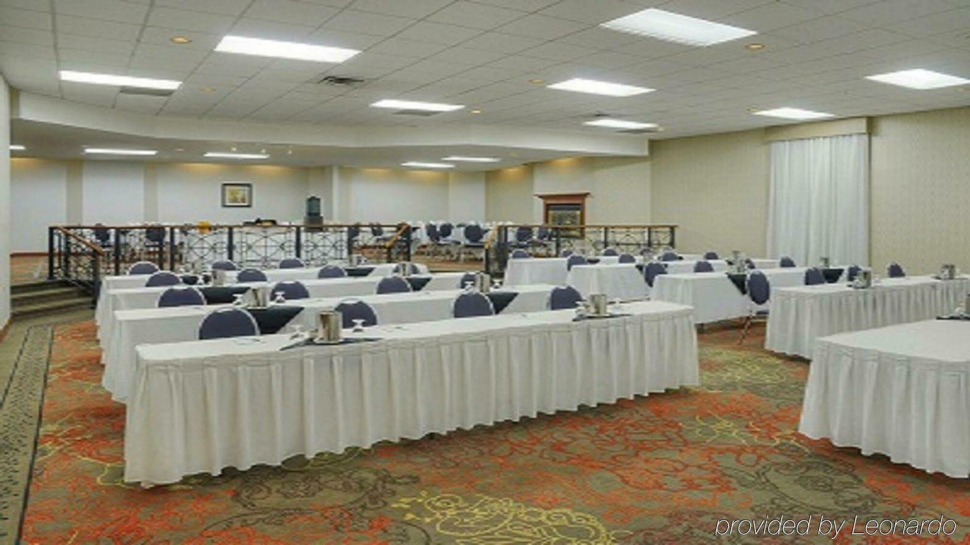 Holiday Inn Guelph Hotel & Conference Centre, An Ihg Hotel Бізнес фото