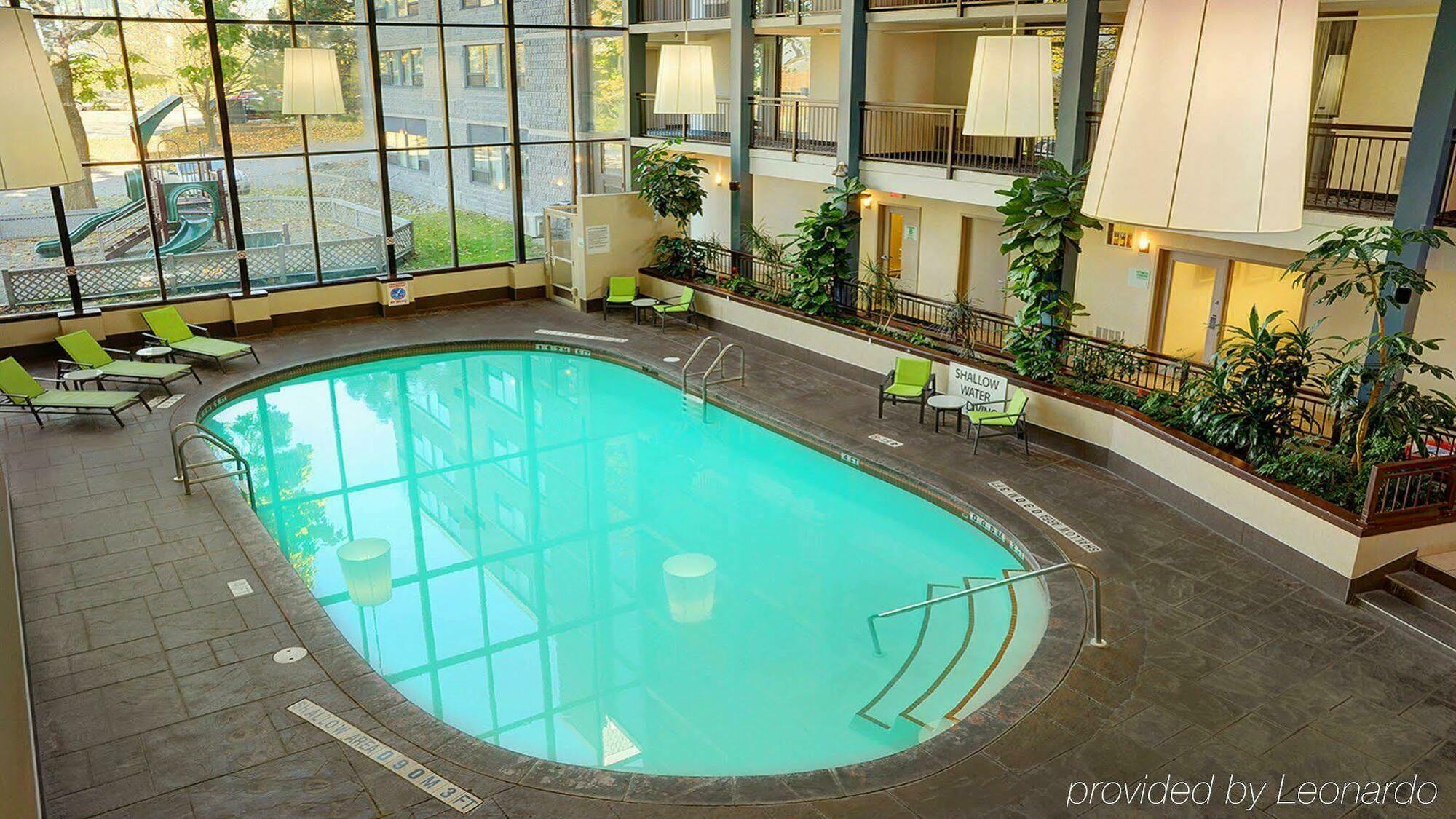 Holiday Inn Guelph Hotel & Conference Centre, An Ihg Hotel Екстер'єр фото