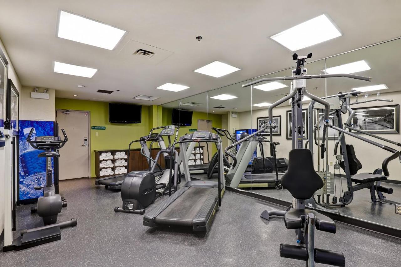 Holiday Inn Guelph Hotel & Conference Centre, An Ihg Hotel Екстер'єр фото