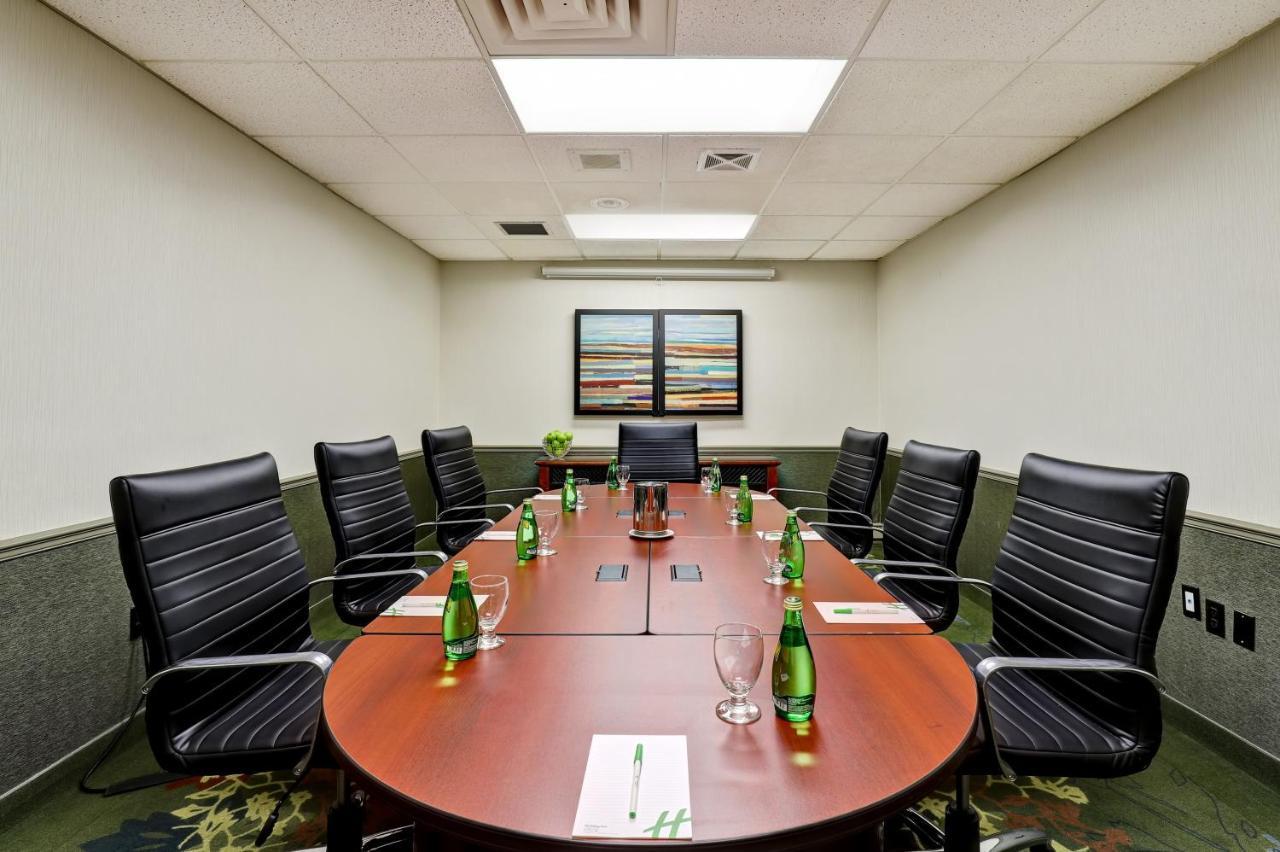 Holiday Inn Guelph Hotel & Conference Centre, An Ihg Hotel Екстер'єр фото