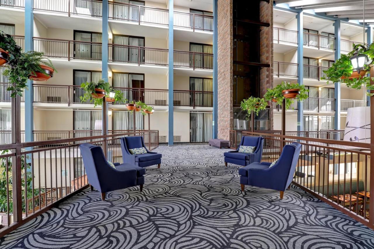 Holiday Inn Guelph Hotel & Conference Centre, An Ihg Hotel Екстер'єр фото