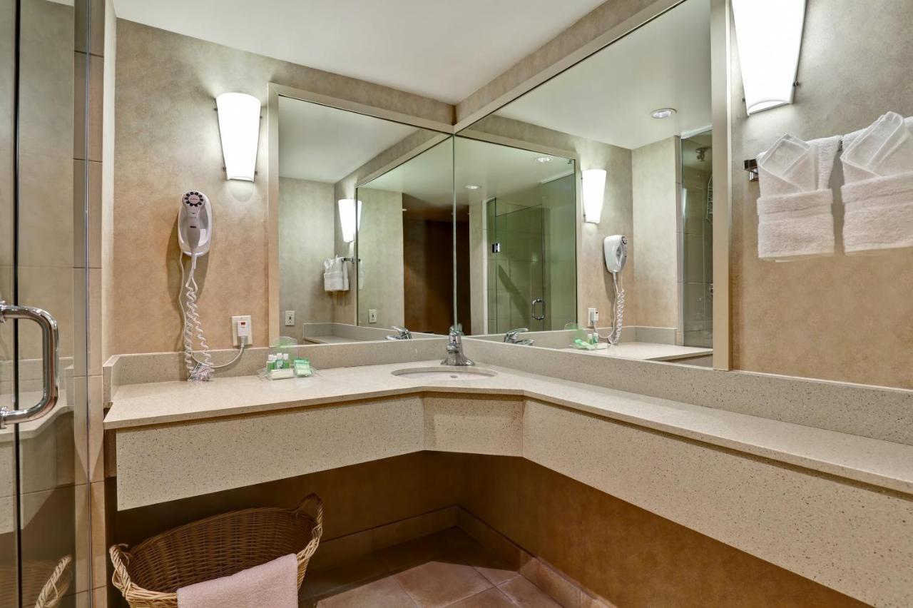 Holiday Inn Guelph Hotel & Conference Centre, An Ihg Hotel Екстер'єр фото