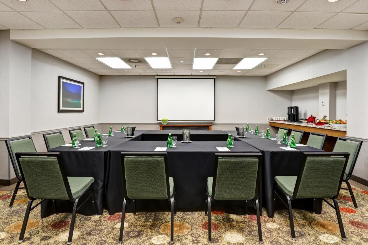 Holiday Inn Guelph Hotel & Conference Centre, An Ihg Hotel Екстер'єр фото