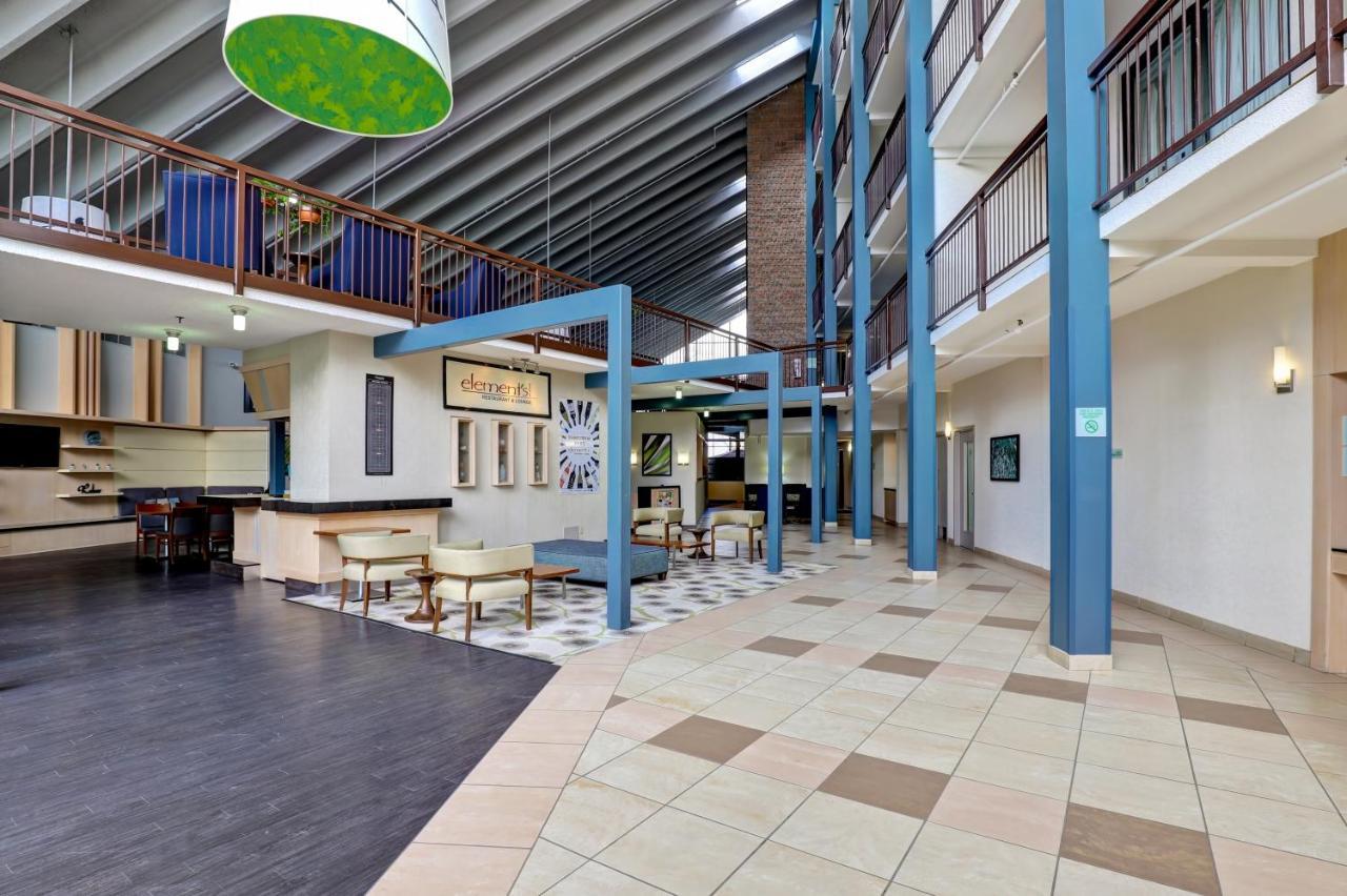 Holiday Inn Guelph Hotel & Conference Centre, An Ihg Hotel Екстер'єр фото